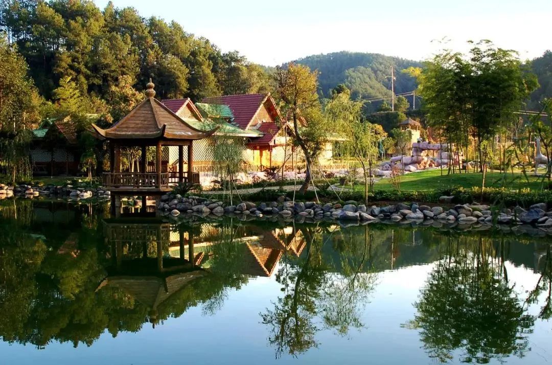 泰宁地质博物馆是中国目前最大的地质博物馆,是全面了解和认识地球